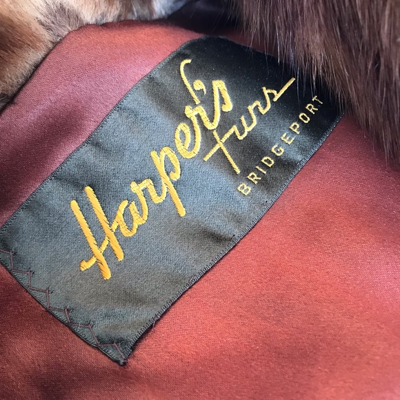 Harpers Furs of Bridgeport Mink - Picture 5 of 8